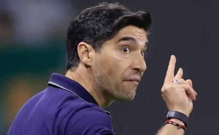 Abel terá três desfalques contra o Capivariano: Benedetti, Erick Belé e Riquelme Fillipi fora