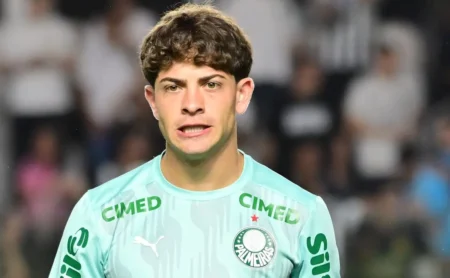 Agustín Giay recebe ofertas e segue nos planos do Palmeiras