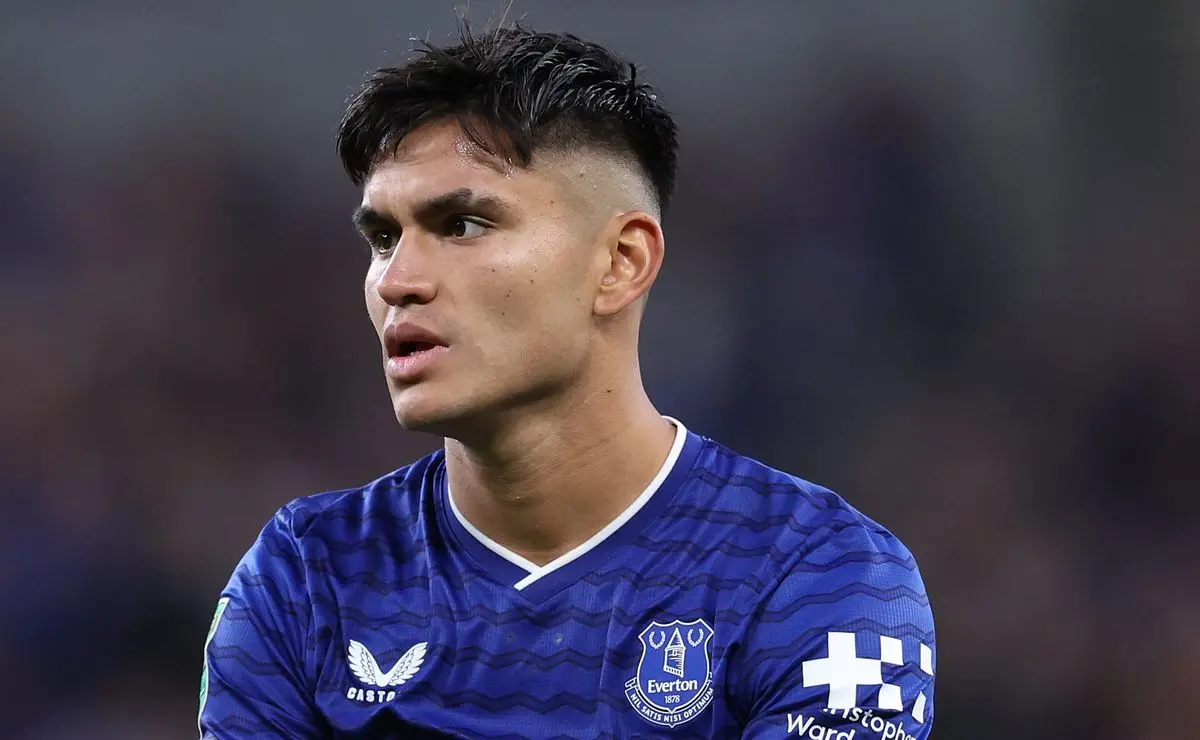 Alcaraz: situação é exposta na Inglaterra e problema vem à tona