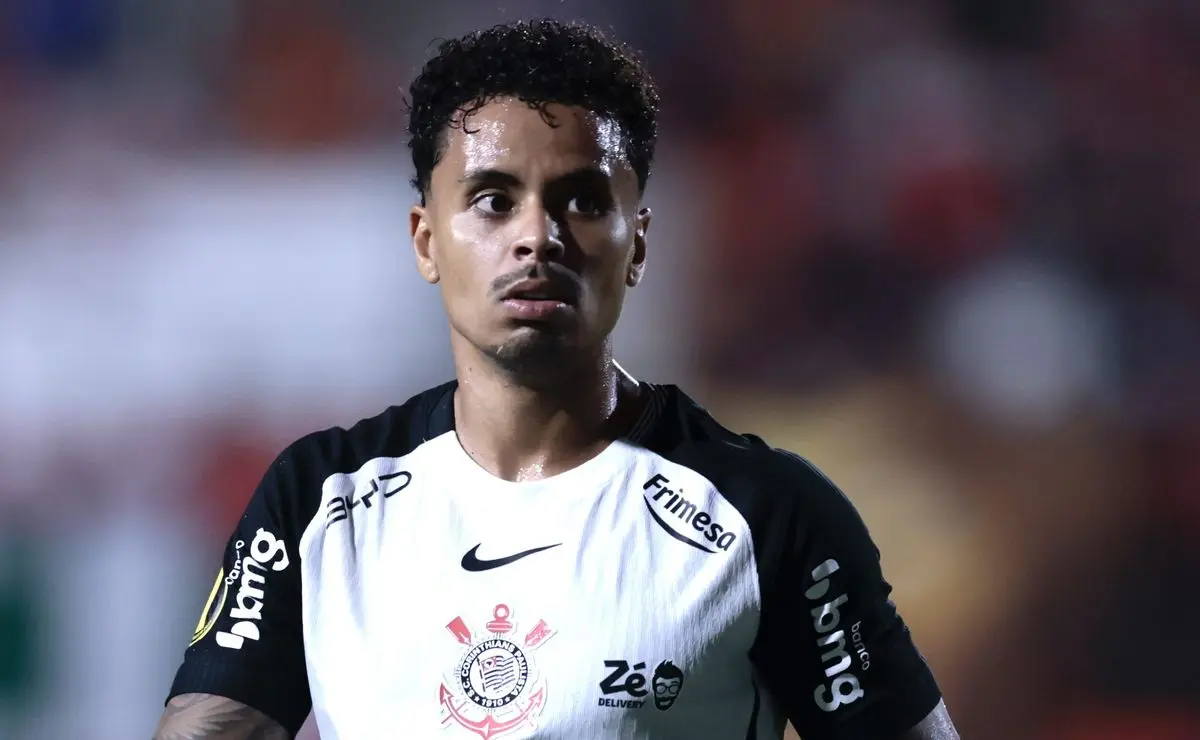 Allan anuncia saída do Flamengo e ida para o Corinthians: Não hesitei Allan anuncia saída do Flamengo e ida para o Corinthians: "Não hesitei"
