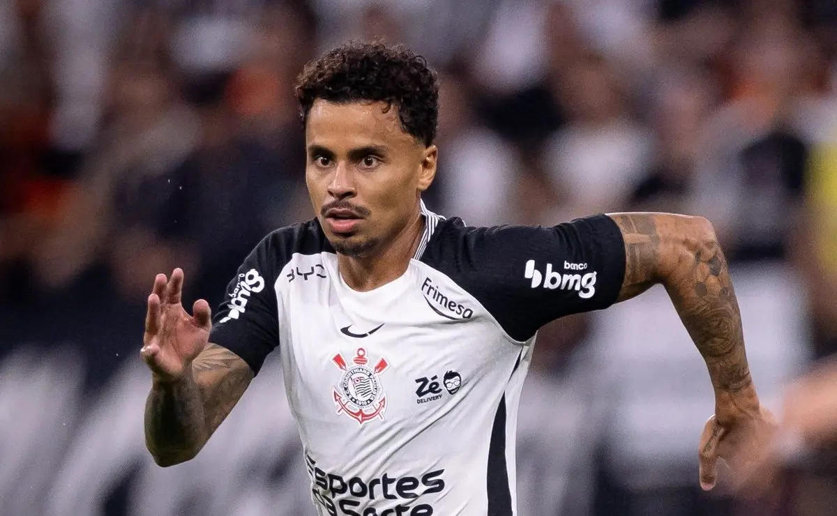 Allan estreia pelo Corinthians com elogios e deixa boa impressão após saída do Flamengo Allan estreia pelo Corinthians com elogios e deixa boa impressão após saída do Flamengo