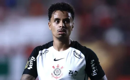 Allan rebate apelido de “jogador de cristal” e explica lesões no Corinthians