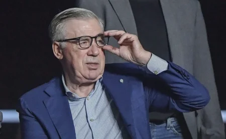 Ancelotti acompanha Bidu, Matheuzinho e Hugo Souza em Cruzeiro x Corinthians de olho na Copa do Mundo Ancelotti acompanha Bidu, Matheuzinho e Hugo Souza em Cruzeiro x Corinthians de olho na Copa do Mundo