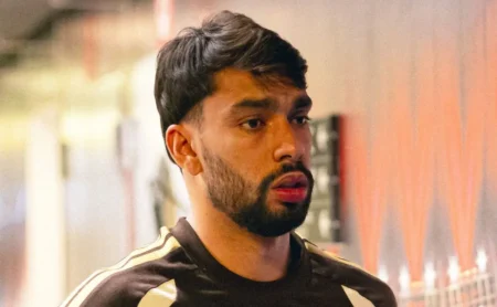 Ancelotti inclui Paquetá e Alex Sandro em pré-lista e decisão gera reação na torcida do Flamengo: “É sacanagem”