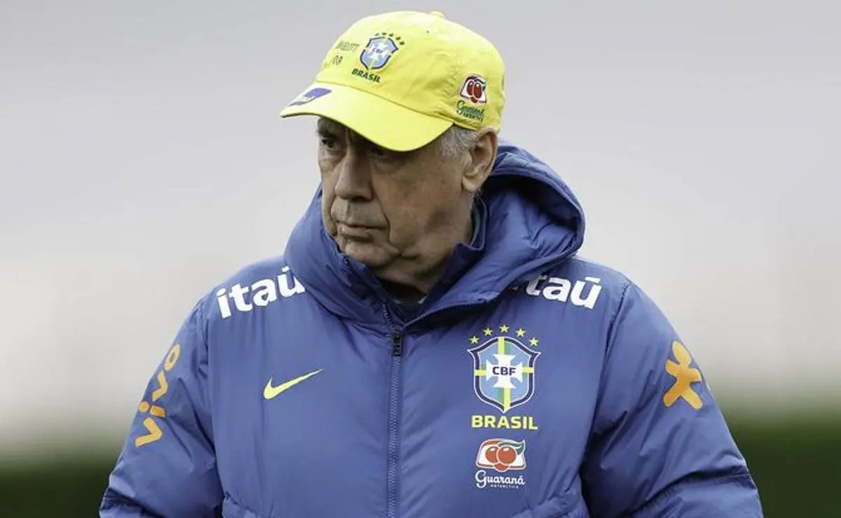 Ancelotti considera Léo Pereira como opção para a zaga esquerda da Seleção Brasileira