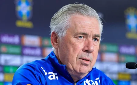 Ancelotti ignora pressão e Neymar depende de condição física para ser convocado