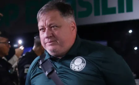 Anderson Barros critica duramente declarações de Marcelo Paz sobre gramados sintéticos