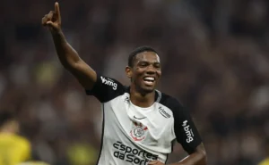 André Luiz na mira da Inter de Milão após se destacar no Corinthians