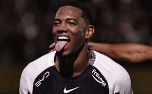 André recebe elogios da Fiel no primeiro tempo de Novorizontino x Corinthians pelo Paulistão: "Joga muito"