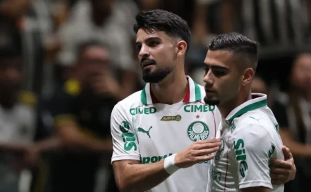 Andreas Pereira e Flaco López: participação em 78% dos gols do Palmeiras na temporada