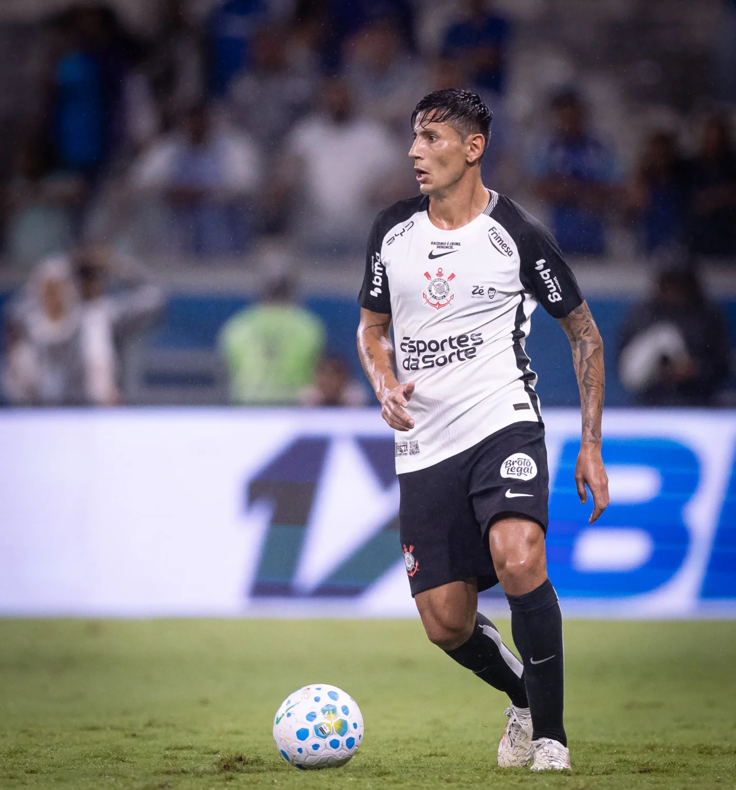 Angileri relata negociação tensa, mas afirma: "Meu desejo era permanecer no Corinthians"