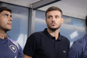 Anselmi: cinco jogos no Botafogo, análise de desempenho e desafios