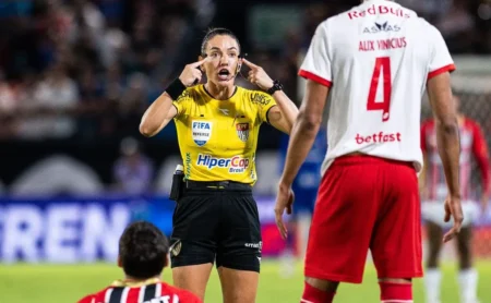 Após polêmica, FPF define Daiane Muniz para semifinal entre São Paulo e Palmeiras.