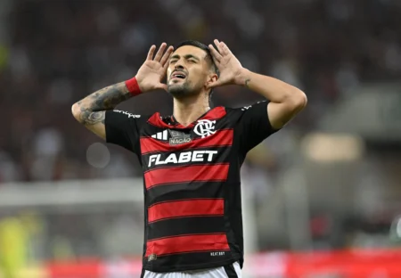 Arrascaeta revela protesto contra a diretoria do Flamengo: "Estavam sendo injustos comigo"