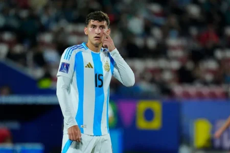 Atlético-MG avança em negociação com volante Tomás Pérez; veja os detalhes