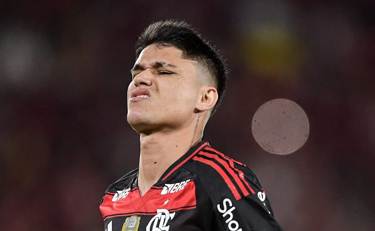 Atlético-MG demonstra interesse em Luiz Araújo, camisa 7 do Flamengo; clube nega negociação avançada Atlético-MG demonstra interesse em Luiz Araújo, camisa 7 do Flamengo; clube nega negociação avançada