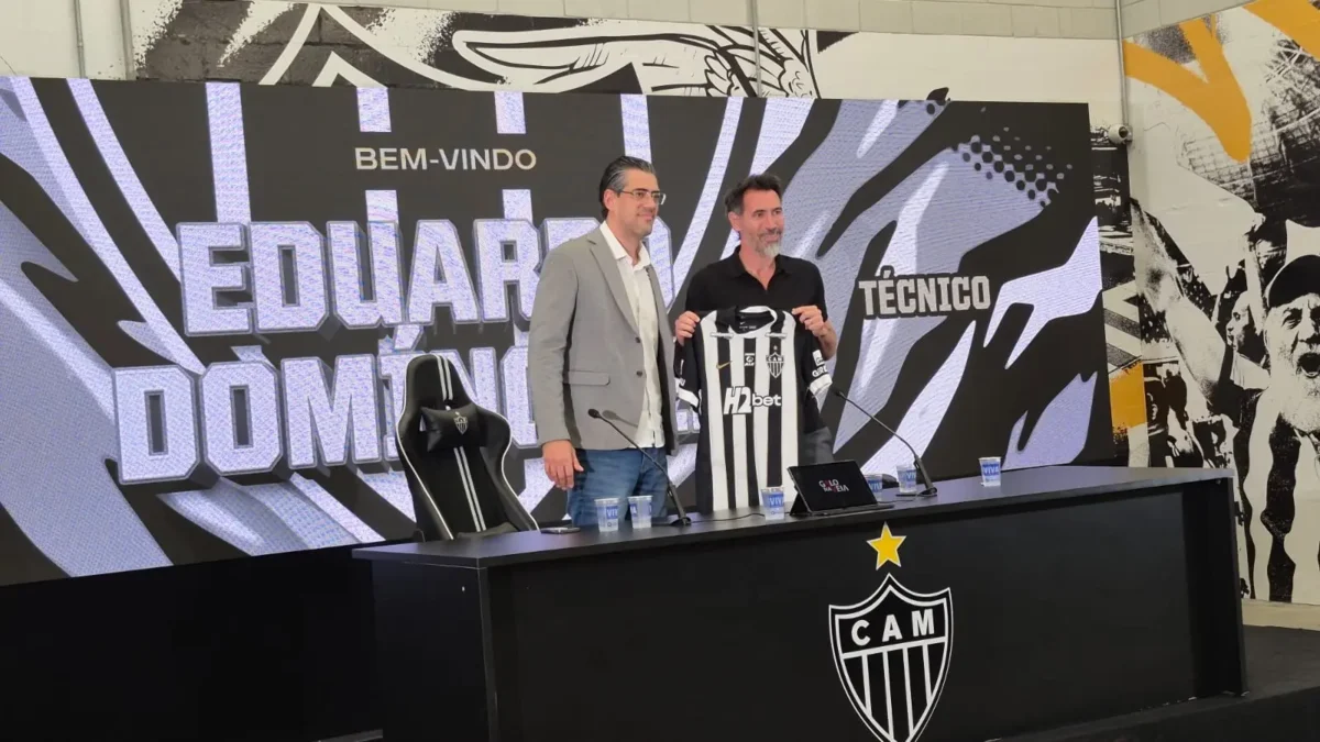 Atlético-MG: Eduardo Domínguez é apresentado e dirigente faz pedidos ao técnico