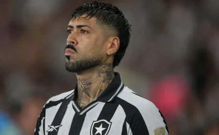 Barboza faz novo desabafo e admite problema do Botafogo: “A gente entregou a bola”