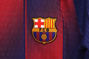 Barcelona lidera vendas de camisas na Europa: veja o ranking