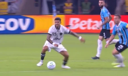 Bastos e Ponte são incertos no Botafogo contra o Fluminense; Santi Rodríguez é desfalque