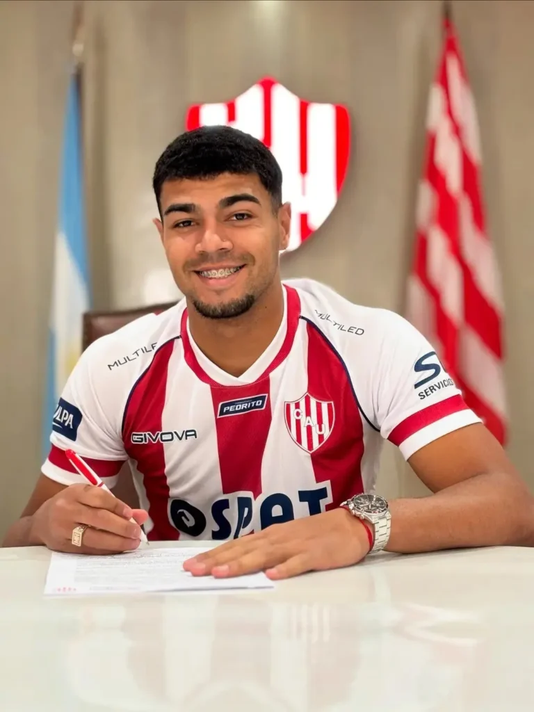 Botafogo busca reforços na zaga para suprir carências no elenco; veja o panorama das negociações