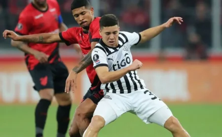 Botafogo desiste de Enso González após lesão do atacante inviabilizar negócio Botafogo desiste de Enso González após lesão do atacante inviabilizar negócio