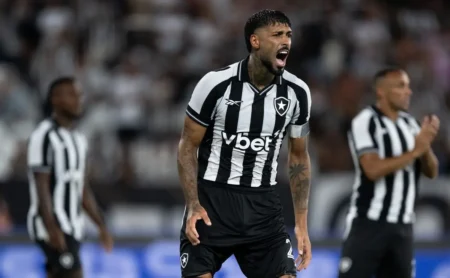 Botafogo e Mizuno: novo acordo para material esportivo a partir de 2026