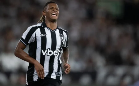 Botafogo na Pré-Libertadores: vidente prevê desafios contra o Nacional Potosí
