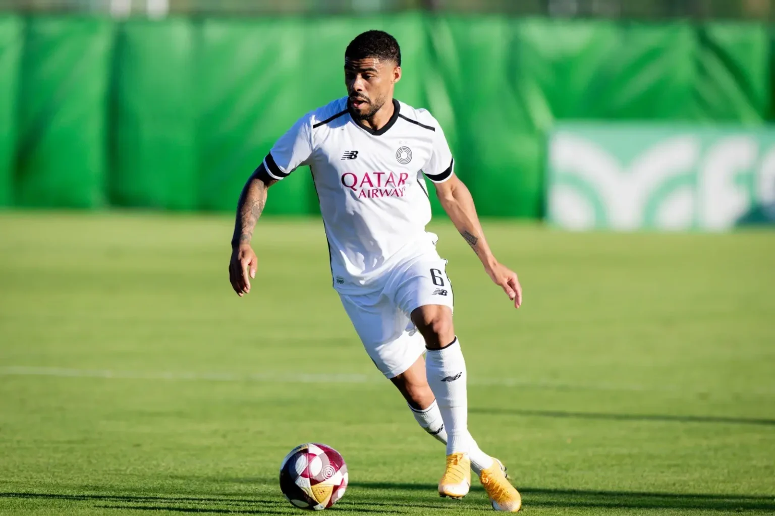 Botafogo tem interesse em Paulo Otávio, do Al-Sadd Botafogo tem interesse em Paulo Otávio, do Al-Sadd