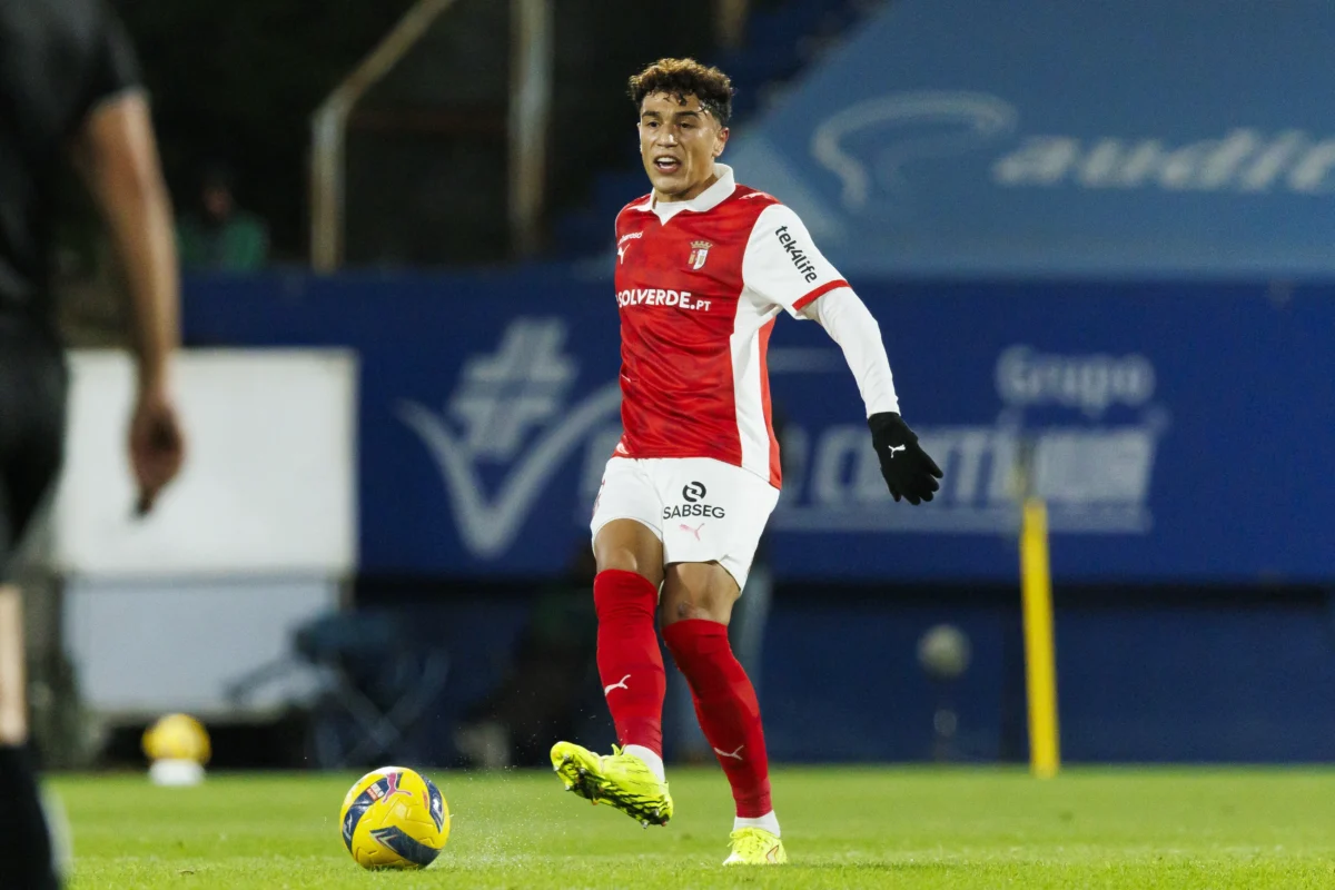 Braga rejeita proposta do Botafogo por Vitor Carvalho