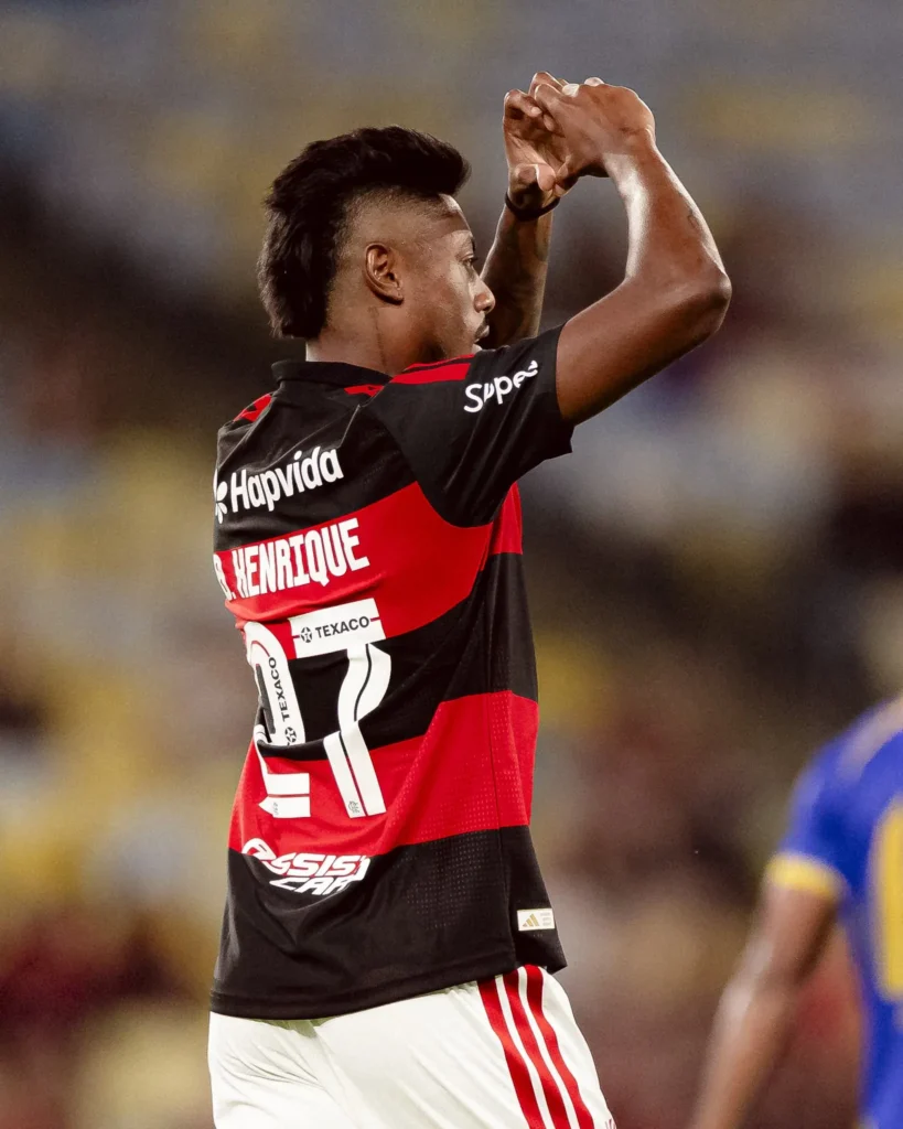 Bruno Henrique atinge marca de 350 jogos pelo Flamengo em partida com gols; relembre momentos marcantes