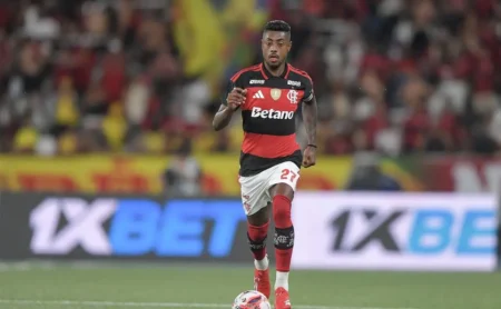 Bruno Henrique renova com o Flamengo e adia a aposentadoria para após 2026