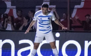 Bruno Rodrigues se declara após gol na volta ao Cruzeiro: “Confio no meu trabalho”