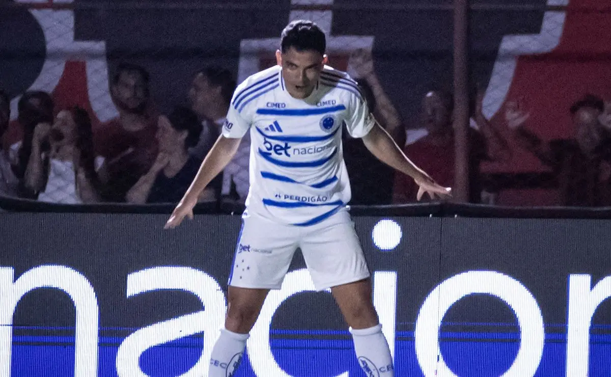 Bruno Rodrigues se declara após gol na volta ao Cruzeiro: “Confio no meu trabalho” Bruno Rodrigues se declara após gol na volta ao Cruzeiro: “Confio no meu trabalho”