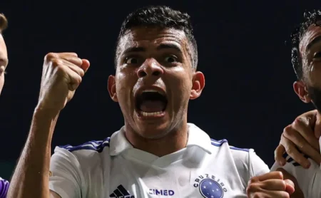 Bruno Rodrigues define data para estreia no Cruzeiro e treina nesta terça-feira (17)