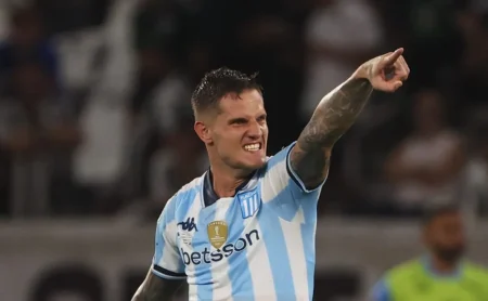 Bruno Zuculini permanece no Racing e Santos desiste de meio-campista da Libertadores