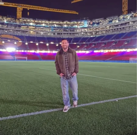 Candidato à presidência do Barcelona defende retorno de Messi: Merece se despedir em campo Candidato à presidência do Barcelona defende retorno de Messi: "Merece se despedir em campo"