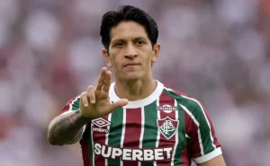 Cano retoma treinos no Fluminense após cirurgia e vislumbra retorno aos jogos Cano retoma treinos no Fluminense após cirurgia e vislumbra retorno aos jogos