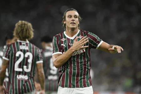 Canobbio: ausência em derrotas e defesa da invencibilidade no Fluminense