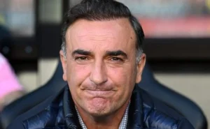 Carlos Carvalhal surge como forte candidato no Cruzeiro, junto a Leonardo Jardim, em possível substituição de Tite