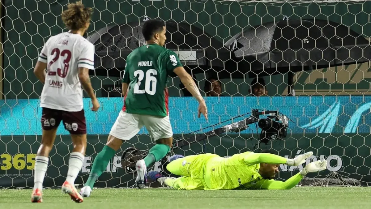 Carlos Miguel busca recorde no Palmeiras e se destaca na fase final Carlos Miguel busca recorde no Palmeiras e se destaca na fase final