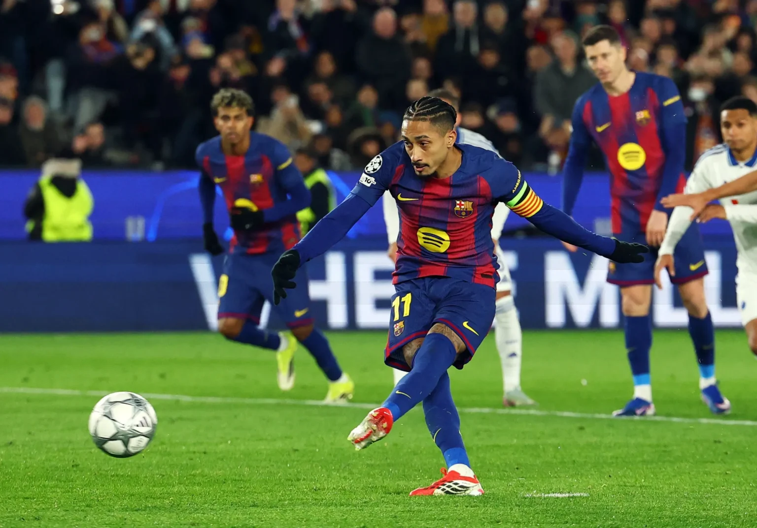 Cartola FC: escolha dois atacantes brasileiros entre três opções para a jornada #27