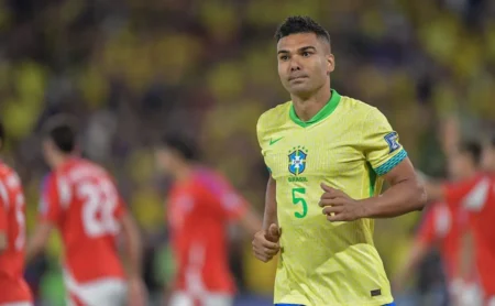 Casemiro não tem proposta do São Paulo e deseja permanecer no exterior