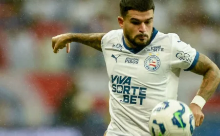 Cauly busca retomar protagonismo no São Paulo após perder espaço no Bahia Cauly busca retomar protagonismo no São Paulo após perder espaço no Bahia