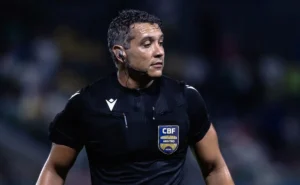 CBF divulga decisão sobre saída dupla em Palmeiras x Fluminense e notifica árbitro Felipe Fernandes de Lima