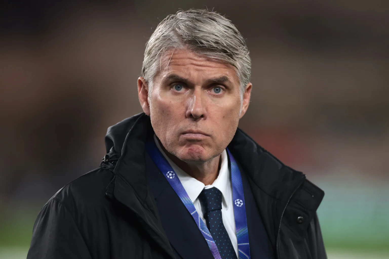 Chefe de arbitragem da Uefa critica intervenções "microscópicas" do VAR