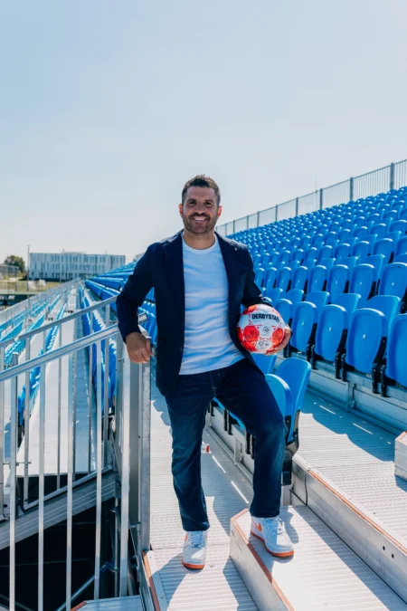 Clube canadense adota modelo do Athletic Bilbao e forma time só com atletas de Quebec Clube canadense adota modelo do Athletic Bilbao e forma time só com atletas de Quebec