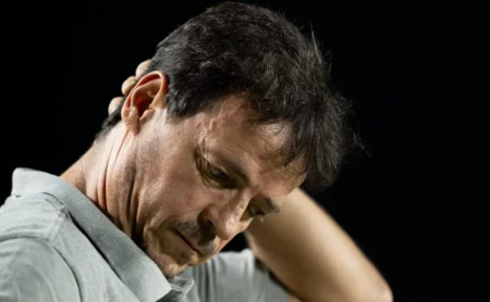 Câmeras registram jogadores do Vasco ignorando Fernando Diniz no retorno do intervalo contra o Volta Redonda Câmeras registram jogadores do Vasco ignorando Fernando Diniz no retorno do intervalo contra o Volta Redonda