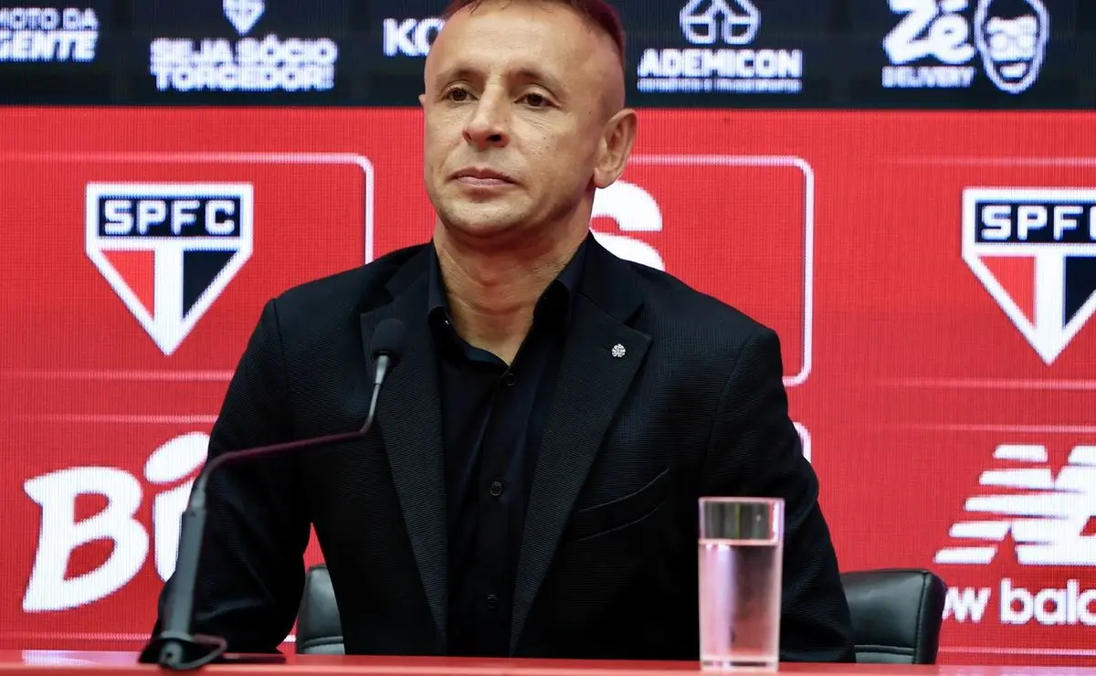 Com Rafinha no apoio, São Paulo estende invencibilidade e recebe elogios de Crespo e Lucas Com Rafinha no apoio, São Paulo estende invencibilidade e recebe elogios de Crespo e Lucas