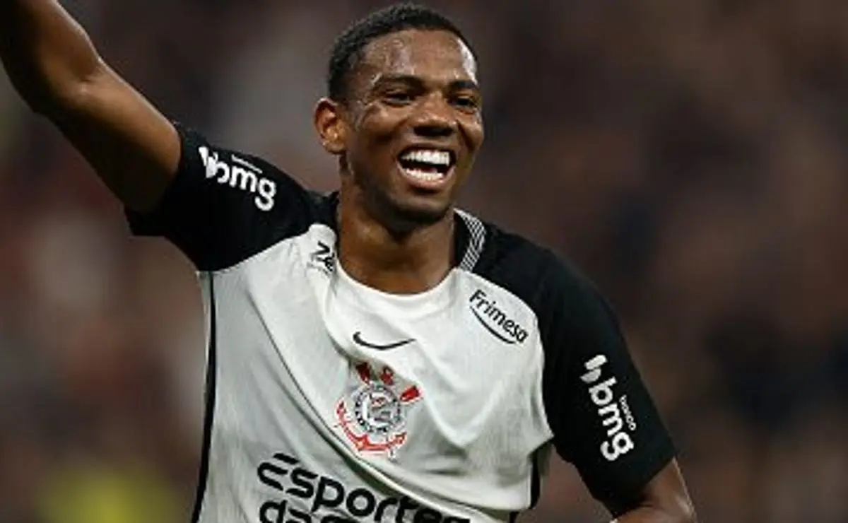 Corinthians rejeita proposta de R$ 74 milhões do Benfica por André Corinthians rejeita proposta de R$ 74 milhões do Benfica por André